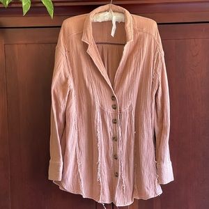 Free People button down tunic, blush color, 100% cotton, Size Medium